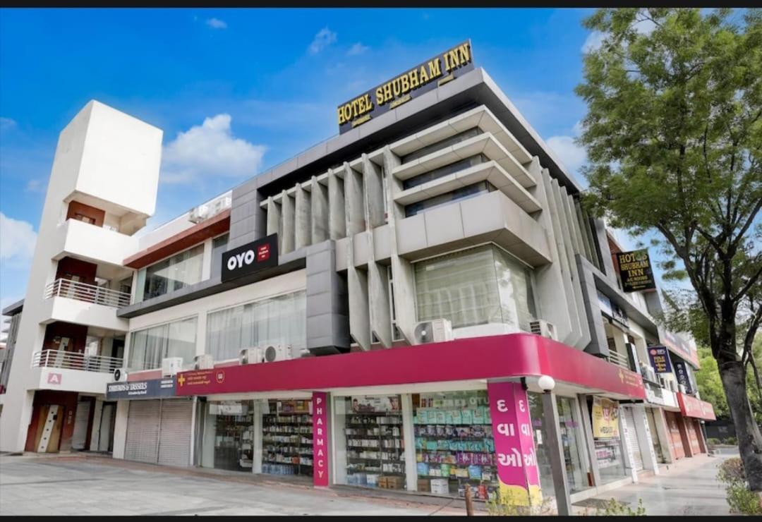 Hotel Shubham Inn Thaltej Αχμπανταμπάντ Εξωτερικό φωτογραφία