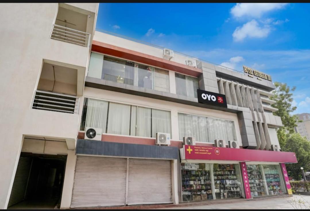 Hotel Shubham Inn Thaltej Αχμπανταμπάντ Εξωτερικό φωτογραφία